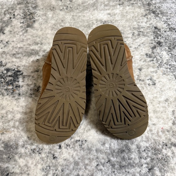 UGG Australia Classic‎ Short II Boots Chestnut Suede Sheepskin Lined Women's 6 - Picture 5 of 8